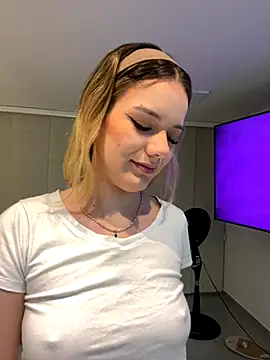 NicoleCut online show from November 5, 10:48 am