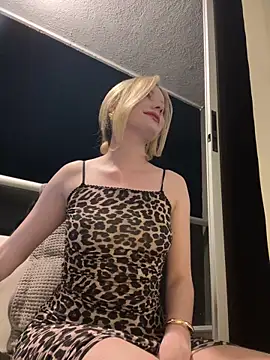 NicoleCut online show from December 14, 11:31 pm