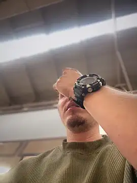 adam-rivera online show from October 17, 10:01 pm