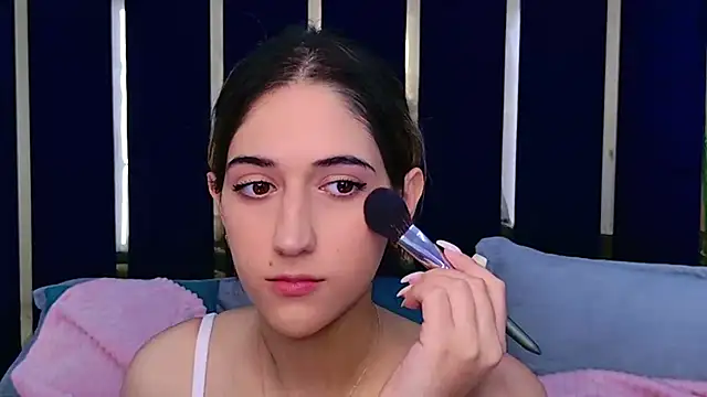 Teresa Stane online show from October 17, 5:32 am