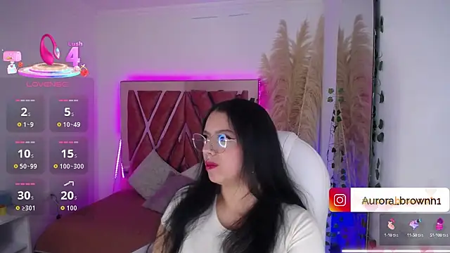 Aurora Brownn online show from October 15, 4:34 am