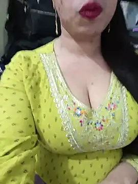 Snapshot of Haniya-143 chatting on June 27, 10:26 pm Haniya-143 online show from June 27, 10:26 pm