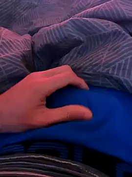 ariel-rick online show from December 12, 4:43 pm