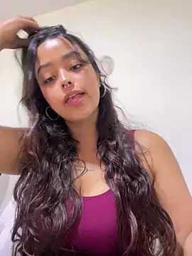 Snapshot of Ariana_Pierce chatting on May 17, 3:08 pm Ariana Pierce online show from May 17, 3:08 pm
