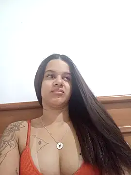 Snapshot of princesaa98 chatting on February 12, 2:35 am princesaa98 online show from February 12, 2:35 am