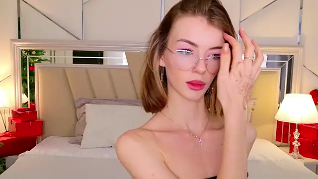 MeganMour online show from December 14, 5:07 pm