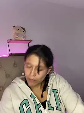 mariana 21x online show from February 15, 1:38 pm