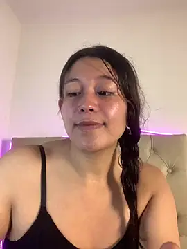 mariana 21x online show from March 8, 12:52 pm