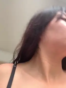 mariana 21x online show from March 13, 1:18 pm