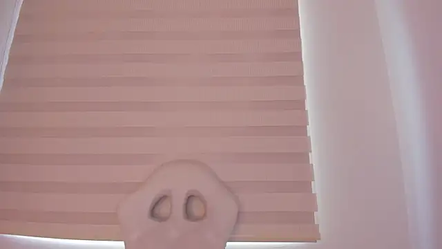 misscheelsee online show from December 26, 4:36 pm