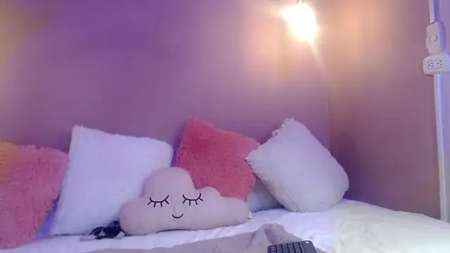 cami fire online show from February 19, 11:04 pm