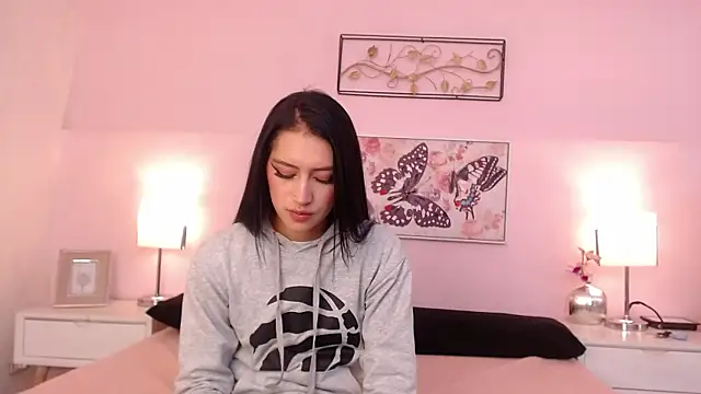 sara17  online show from October 19, 1:39 am