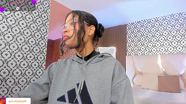 penelope tay1 online show from February 5, 3:22 am