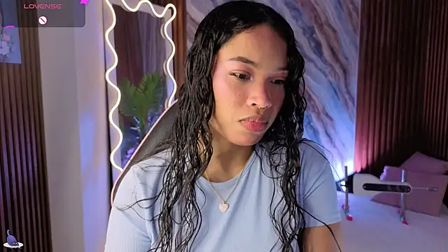 penelope tay1 online show from May 9, 3:01 am