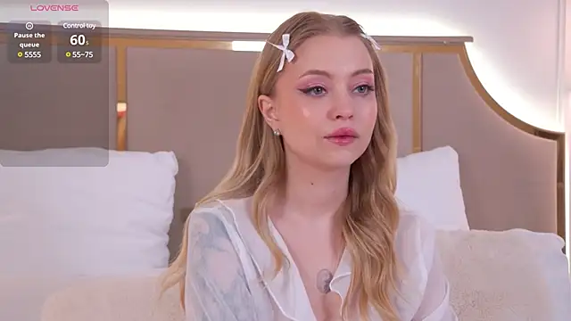 DorisHell online show from February 6, 6:02 pm