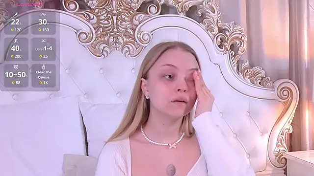 DorisHell online show from February 8, 3:53 pm