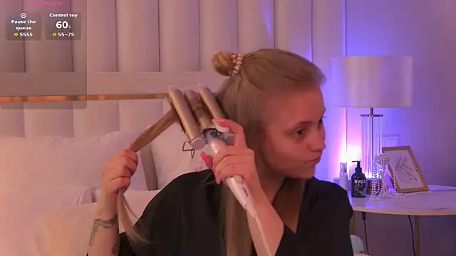 DorisHell online show from September 30, 3:00 am