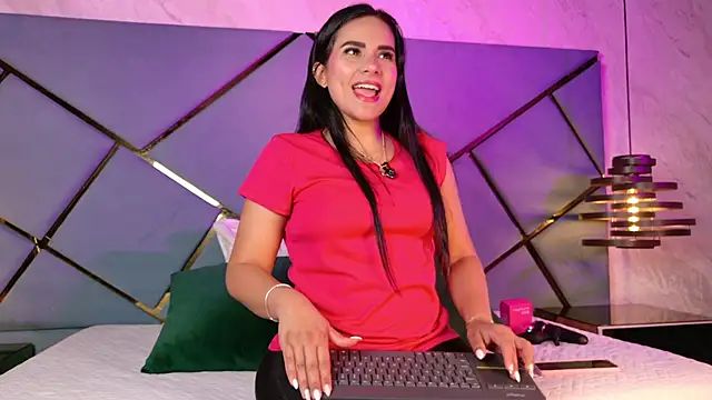 Snapshot of giorgia_13 chatting on September 11, 3:17 am giorgia 13 online show from September 11, 3:17 am