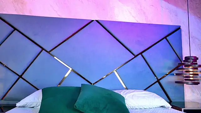 Snapshot of giorgia_13 chatting on September 23, 3:09 am giorgia 13 online show from September 23, 3:09 am