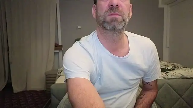 Snapshot of Sash_Ge chatting on February 14, 10:28 pm Sash Ge online show from February 14, 10:28 pm