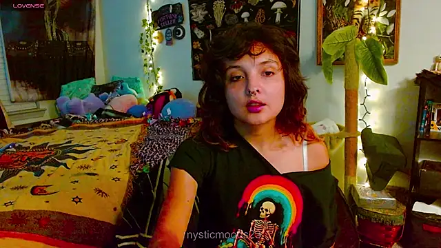 mysticmoods online show from October 5, 1:04 am