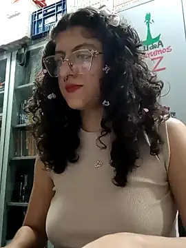 LoveElectra online show from February 6, 11:15 pm