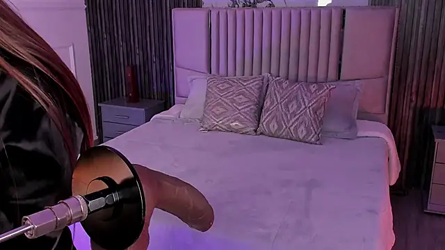 Lillyortiz online show from February 27, 7:58 pm