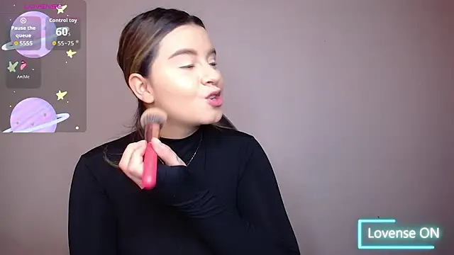 Snapshot of SaraBraun_ chatting on February 2, 5:11 pm SaraBraun online show from February 2, 5:11 pm