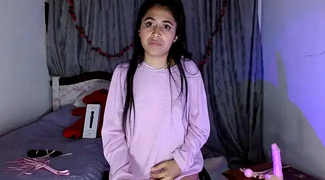 Snapshot of brihanna_lena chatting on March 14, 9:24 am brihanna lena online show from March 14, 9:24 am