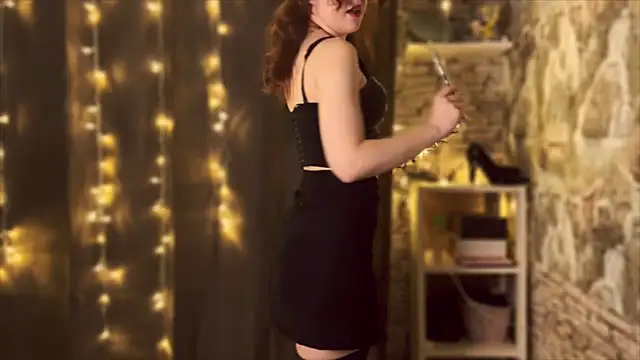 LaurenRossss online show from December 17, 10:11 pm