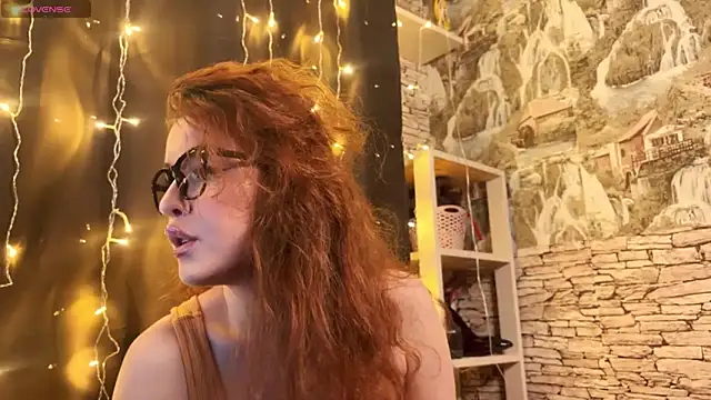 LaurenRossss online show from February 6, 10:32 pm