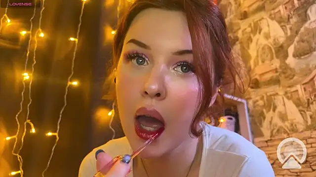 LaurenRossss online show from March 9, 11:35 pm