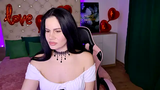 Snapshot of KattieSims chatting on February 6, 6:02 pm KattieSims online show from February 6, 6:02 pm