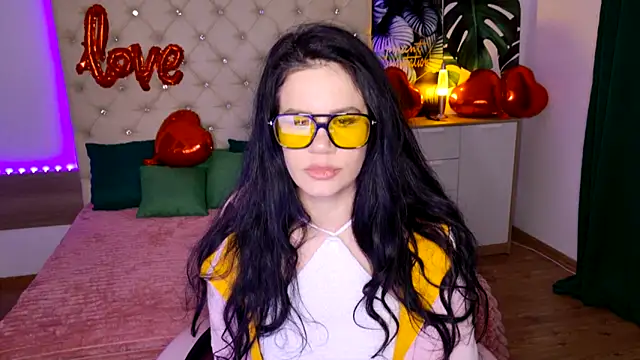 Snapshot of KattieSims chatting on February 14, 7:33 pm KattieSims online show from February 14, 7:33 pm