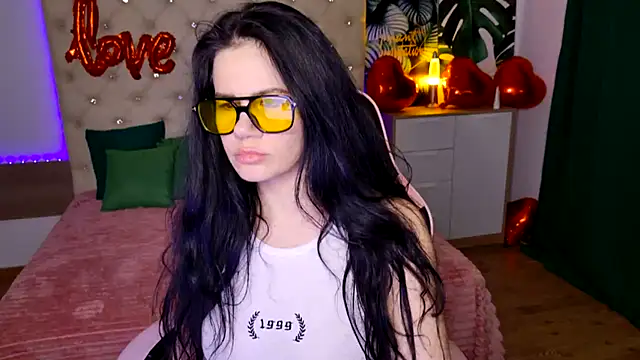 Snapshot of KattieSims chatting on February 16, 11:16 pm KattieSims online show from February 16, 11:16 pm