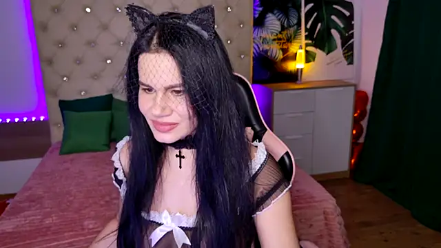 Snapshot of KattieSims chatting on February 20, 1:14 am KattieSims online show from February 20, 1:14 am