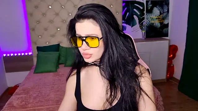 Snapshot of KattieSims chatting on February 21, 6:48 pm KattieSims online show from February 21, 6:48 pm