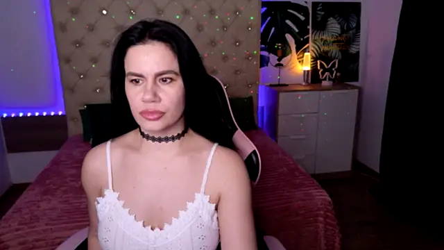 Snapshot of KattieSims chatting on March 19, 11:47 pm KattieSims online show from March 19, 11:47 pm