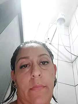 baixinhaloira online show from February 20, 2:29 am