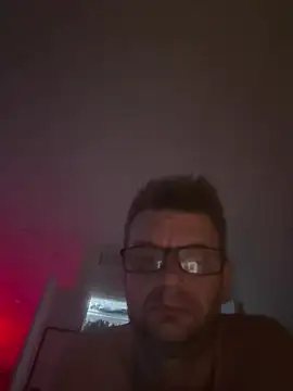 GullibleCargo40 online show from January 18, 12:53 pm