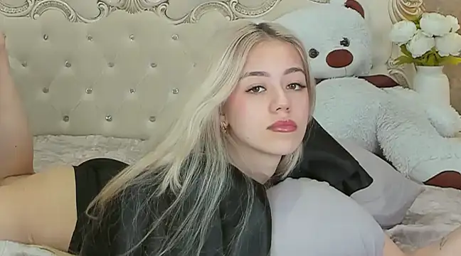 STELLA RICH online show from January 14, 4:25 am