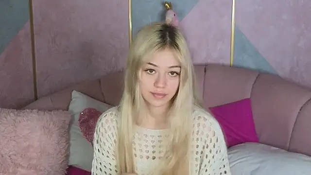 STELLA RICH online show from February 4, 11:49 pm