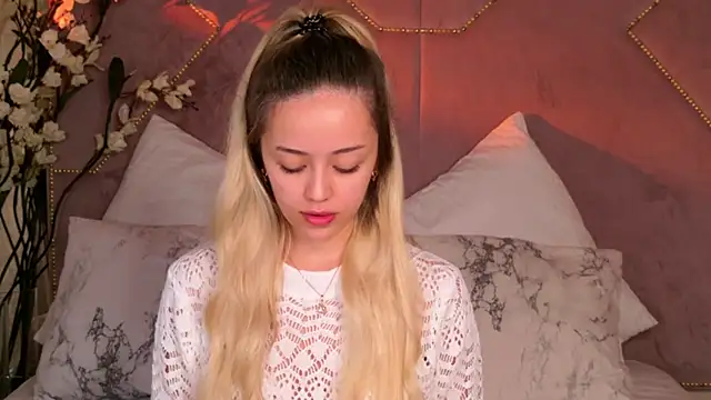 STELLA RICH online show from September 12, 8:53 pm