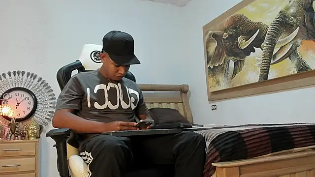 mr stiven  online show from March 20, 6:51 am