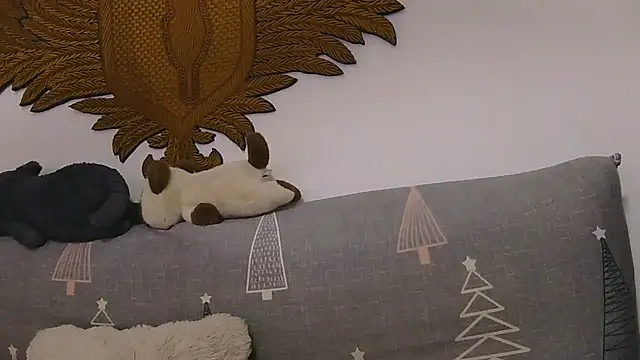 866532 online show from February 28, 8:15 am