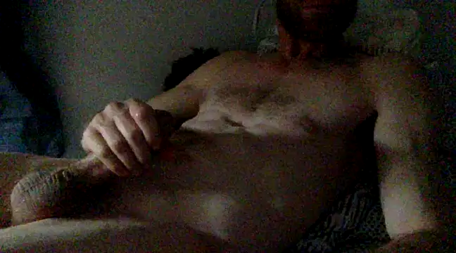 Snapshot of Twowellshapedheads chatting on March 3, 6:37 am Twowellshapedheads online show from March 3, 6:37 am