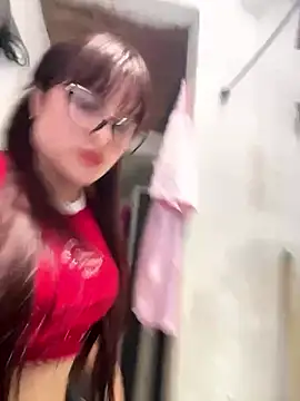 Snapshot of Liah_ferrer chatting on May 9, 5:18 pm Liah ferrer online show from May 9, 5:18 pm