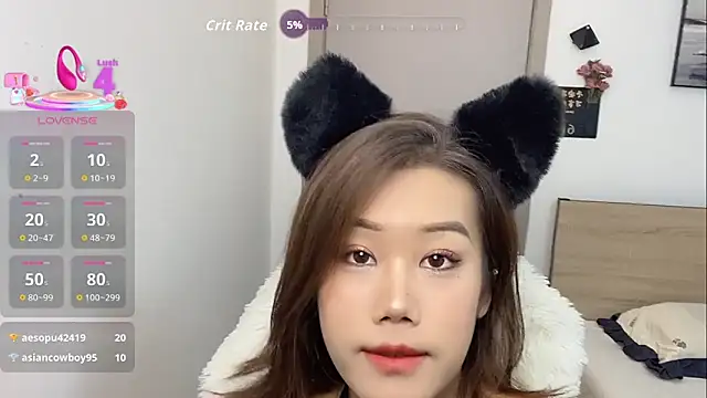 Snapshot of Bella-LL chatting on September 15, 3:45 pm Bella-LL online show from September 15, 3:45 pm