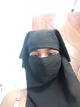 Snapshot of Aafreen_36 chatting on March 27, 8:37 am Aafreen 36 online show from March 27, 8:37 am