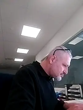 Snapshot of Husoban chatting on November 13, 11:25 pm Husoban online show from November 13, 11:25 pm